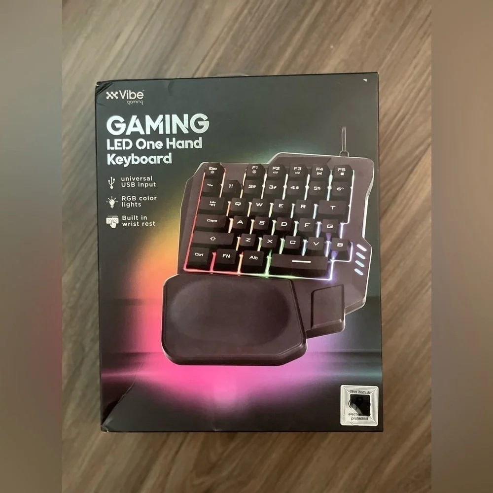 Vibe Gaming LED One Hand Keyboard - Picture 3 of 3